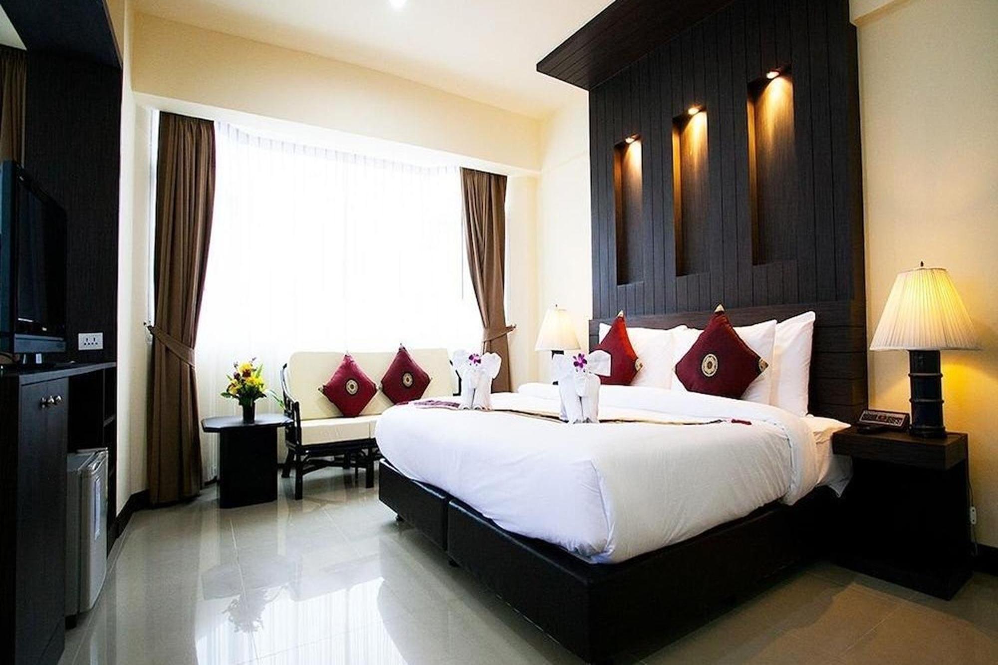 Suncity Hotel Pattaya Exteriör bild