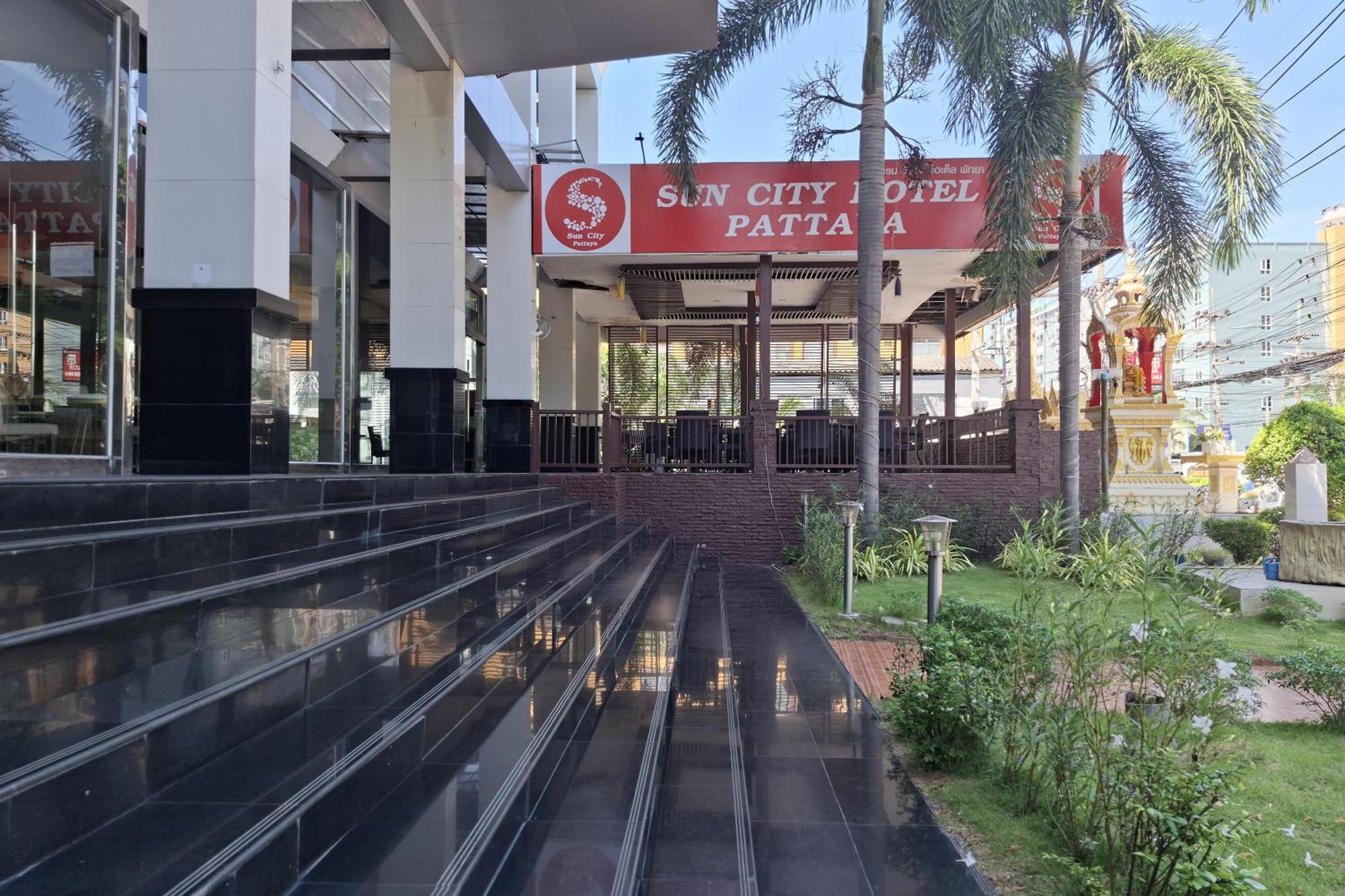 Suncity Hotel Pattaya Exteriör bild