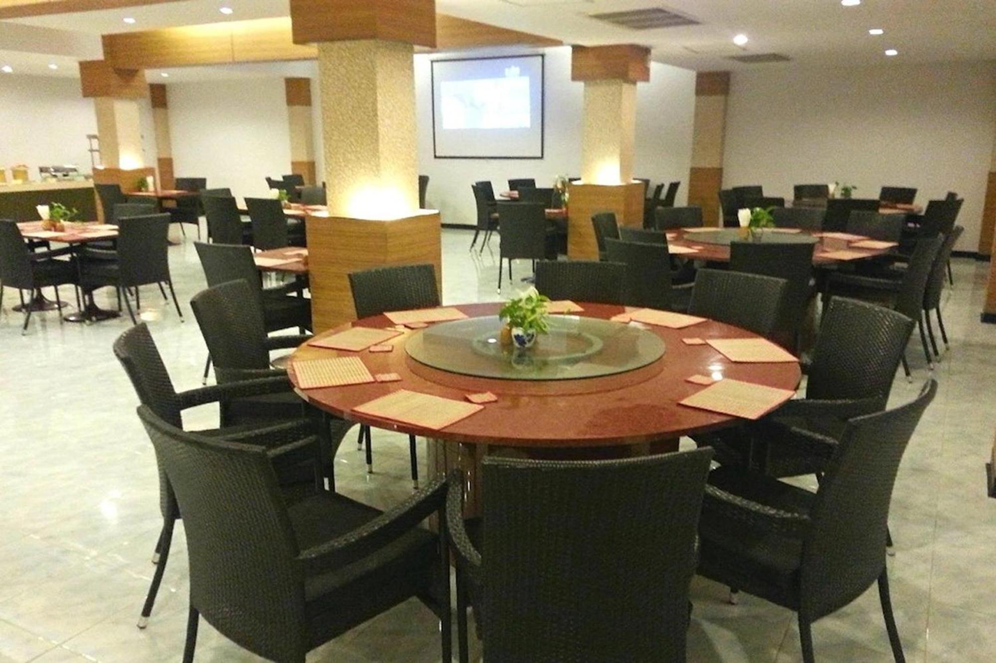 Suncity Hotel Pattaya Exteriör bild